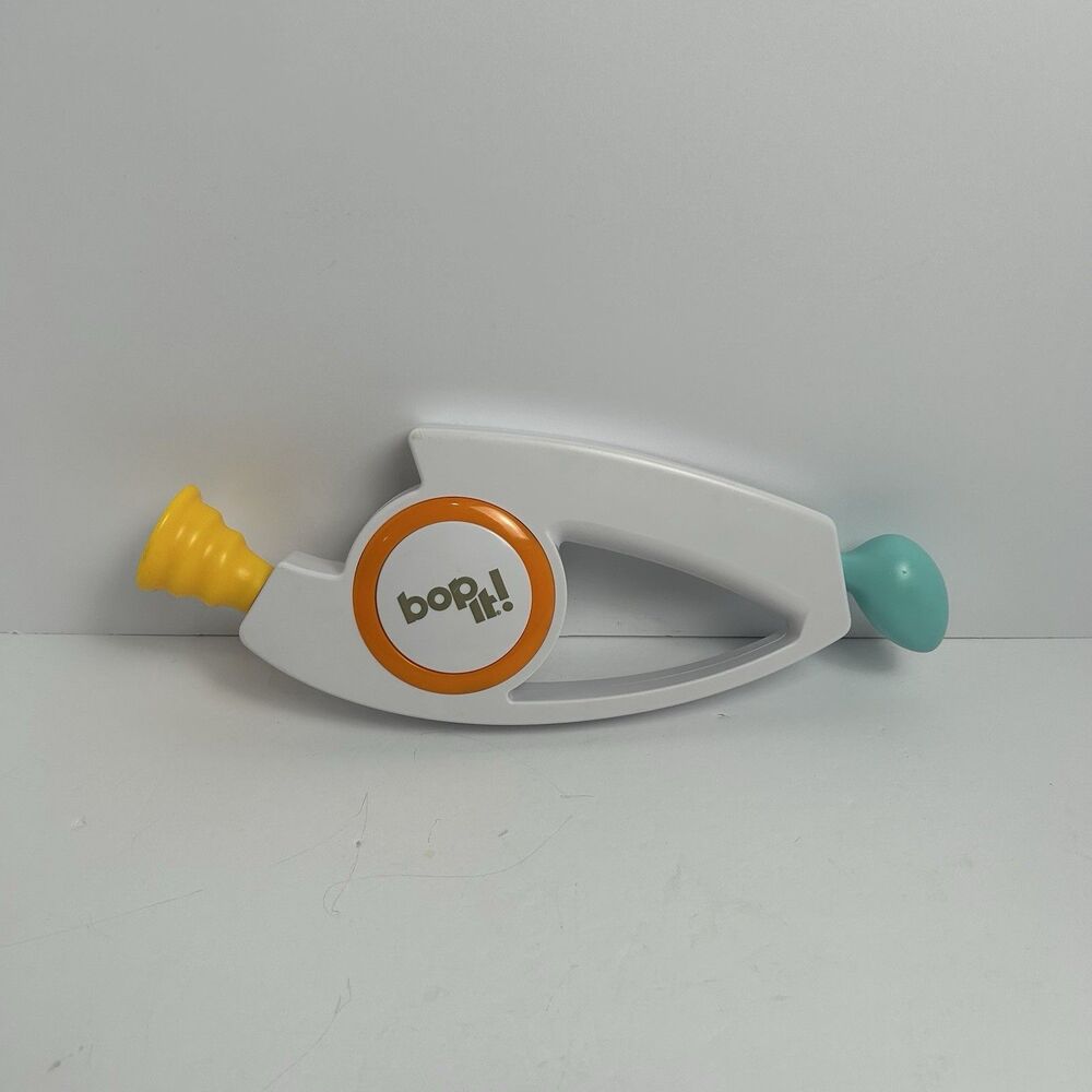 Bop it! 2018 Hasbro Handheld Electronic Party Reflex Game White & Orange C8